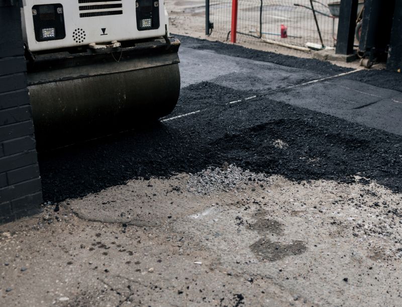 Asphalt Driveway Sealcoating